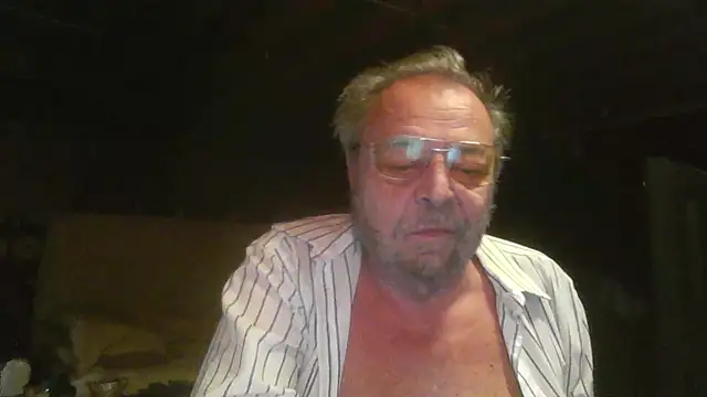 Snapshot of mercuryice chatting on 01-09-26, 07:26 mercuryice online show from 01-09-26, 07:26