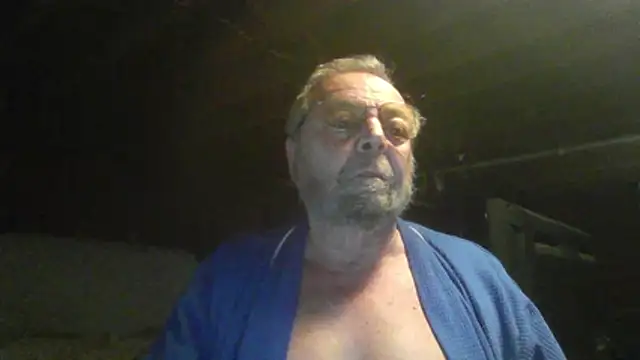 Snapshot of mercuryice chatting on 04-04-26, 02:25 mercuryice online show from 04-04-26, 02:25