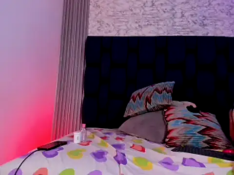 Snapshot of Ashlyaurora chatting on 02-15-25, 05:51 Ashlyaurora online show from 02-15-25, 05:51