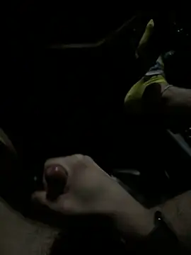 Izzzy21 online show from 10-30-25, 12:34