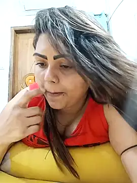 Snapshot of blue-berry07 chatting on 04-27-26, 03:54 blue-berry07 online show from 04-27-26, 03:54