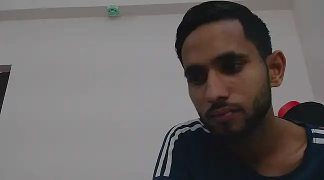 Snapshot of Queen_Couple chatting on 02-19-25, 06:11 Queen Couple online show from 02-19-25, 06:11