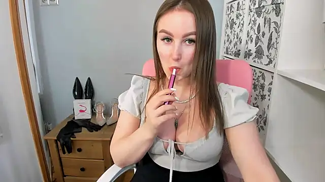 DonnaCam online show from 04-20-26, 08:54