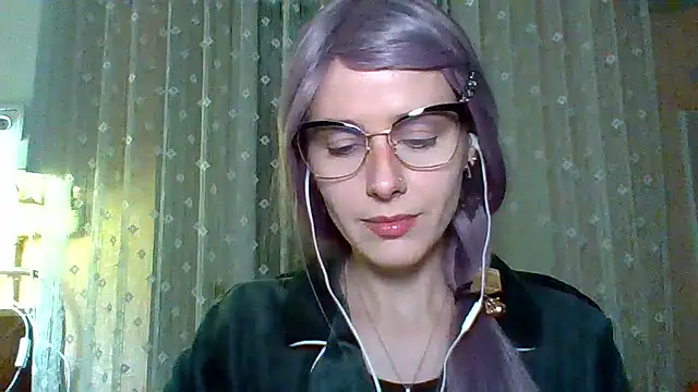 LuminousLady online show from 02-12-25, 08:18