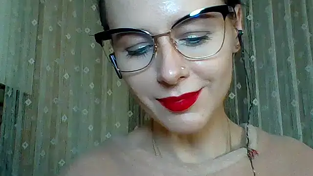 LuminousLady online show from 03-19-25, 09:37