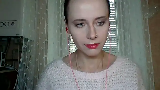 LuminousLady online show from 10-06-25, 12:57