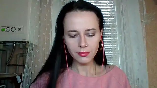 LuminousLady online show from 10-11-25, 07:07