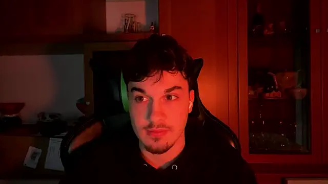 Snapshot of NaplesGuy04 chatting on 02-14-25, 04:20 NaplesGuy04 online show from 02-14-25, 04:20