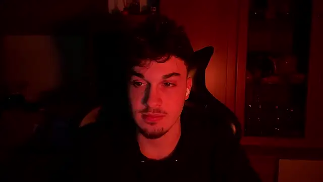 Snapshot of NaplesGuy04 chatting on 02-23-25, 11:04 NaplesGuy04 online show from 02-23-25, 11:04