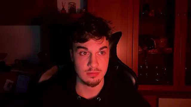 Snapshot of NaplesGuy04 chatting on 02-24-25, 10:14 NaplesGuy04 online show from 02-24-25, 10:14