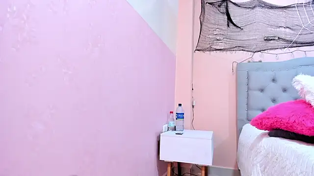 littletammy4u  online show from 11-03-25, 12:17