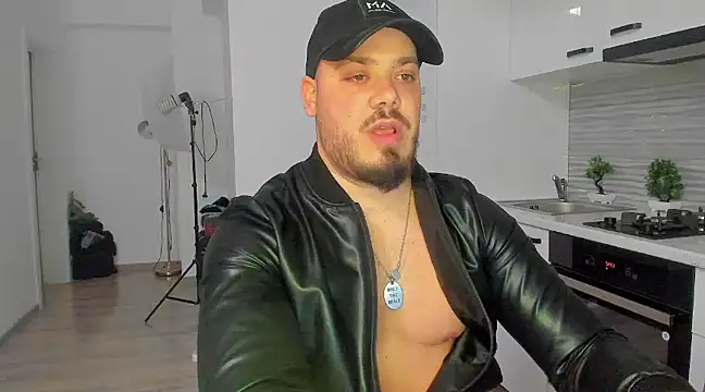 Snapshot of ZackMasterss chatting on 02-04-25, 02:49 ZackMasterss online show from 02-04-25, 02:49