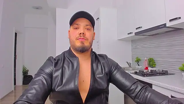 Snapshot of ZackMasterss chatting on 02-14-25, 11:09 ZackMasterss online show from 02-14-25, 11:09