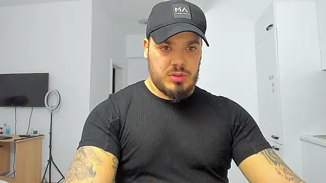 Snapshot of ZackMasterss chatting on 03-02-25, 10:16 ZackMasterss online show from 03-02-25, 10:16