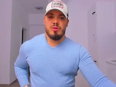 Snapshot of ZackMasterss chatting on 11-28-25, 11:29 ZackMasterss online show from 11-28-25, 11:29