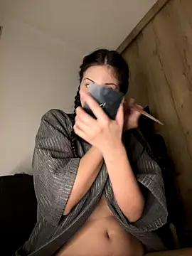 Snapshot of AngelRuby chatting on 09-21-25, 08:27 AngelRuby online show from 09-21-25, 08:27