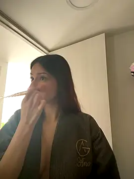 Snapshot of AngelRuby chatting on 11-11-25, 01:22 AngelRuby online show from 11-11-25, 01:22