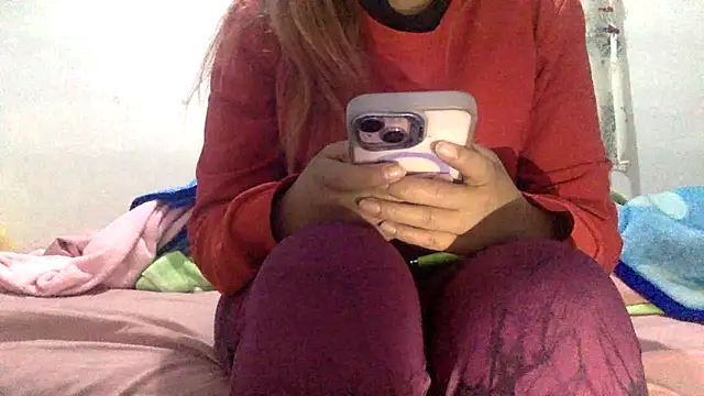 sharonlopez9611 online show from 12-14-25, 04:07