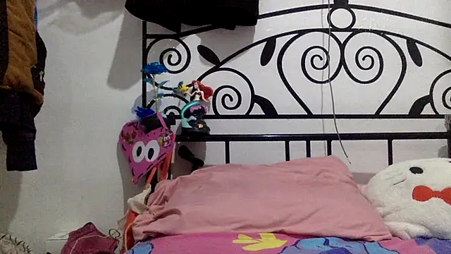 sharonlopez9611 online show from 03-11-26, 02:50