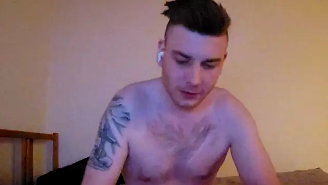 Snapshot of Foxtrott_242 chatting on 02-22-26, 12:34 Foxtrott 242 online show from 02-22-26, 12:34