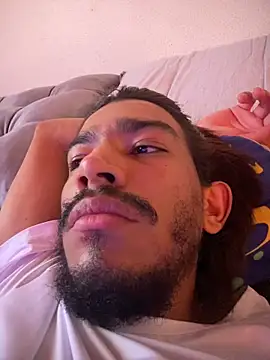 Snapshot of Mineirinho043 chatting on 02-06-26, 04:10 Mineirinho043 online show from 02-06-26, 04:10