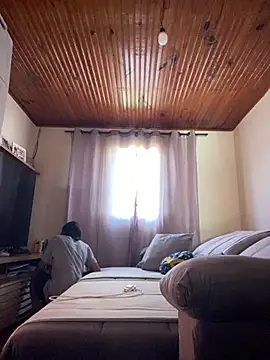 Snapshot of Mineirinho043 chatting on 02-18-26, 12:12 Mineirinho043 online show from 02-18-26, 12:12