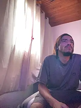 Snapshot of Mineirinho043 chatting on 02-24-26, 07:45 Mineirinho043 online show from 02-24-26, 07:45