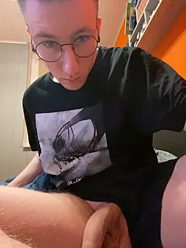 ItsMeLumisch online show from 02-27-25, 12:10