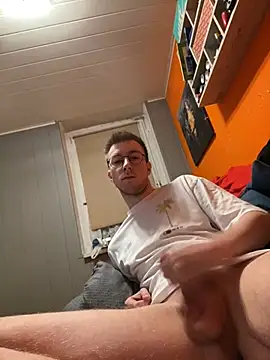 ItsMeLumisch online show from 03-05-25, 04:56