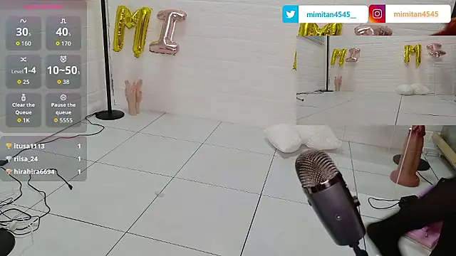 Snapshot of mimitan4545 chatting on 05-10-26, 12:21 mimitan4545 online show from 05-10-26, 12:21