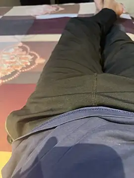 Snapshot of man16101 chatting on 09-20-25, 02:40 man16101 online show from 09-20-25, 02:40