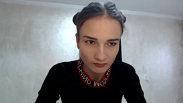 Snapshot of RoyalDessertt chatting on 11-11-25, 09:20 RoyalDessertt online show from 11-11-25, 09:20