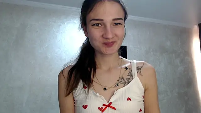 Snapshot of RoyalDessertt chatting on 12-04-25, 08:45 RoyalDessertt online show from 12-04-25, 08:45