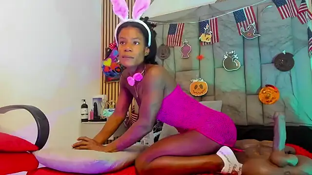 dafnnelewis online show from 10-15-25, 01:44