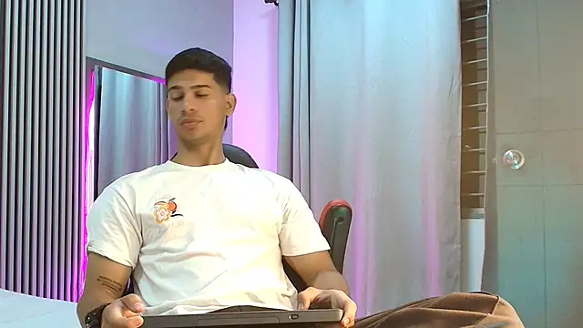 ANDRES STUD online show from 09-13-25, 03:28