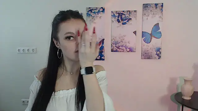 Eva Eldis online show from 02-14-25, 01:40