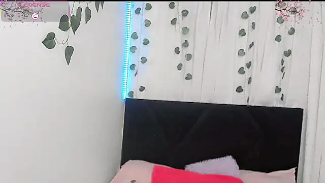 Snapshot of Irina_milkmaid chatting on 04-30-26, 07:20 Irina milkmaid online show from 04-30-26, 07:20