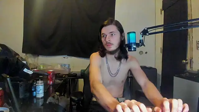 Snapshot of nuttyking2022 chatting on 02-05-25, 01:44 nuttyking2022 online show from 02-05-25, 01:44