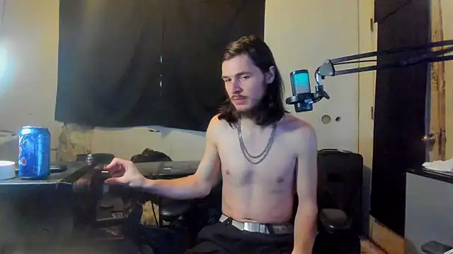 Snapshot of nuttyking2022 chatting on 02-05-25, 08:25 nuttyking2022 online show from 02-05-25, 08:25