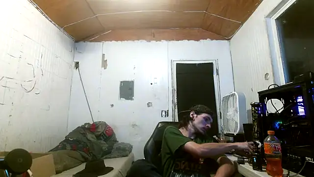 Snapshot of nuttyking2022 chatting on 09-29-25, 10:20 nuttyking2022 online show from 09-29-25, 10:20