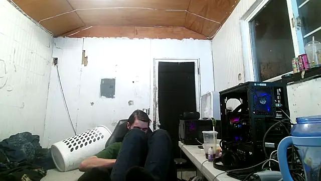 Snapshot of nuttyking2022 chatting on 10-03-25, 05:48 nuttyking2022 online show from 10-03-25, 05:48