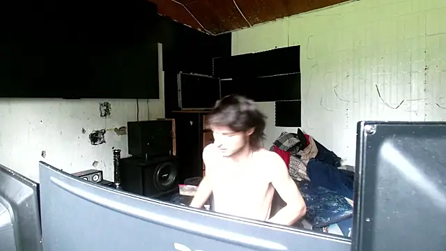 nuttyking2022 online show from 11-03-25, 06:20