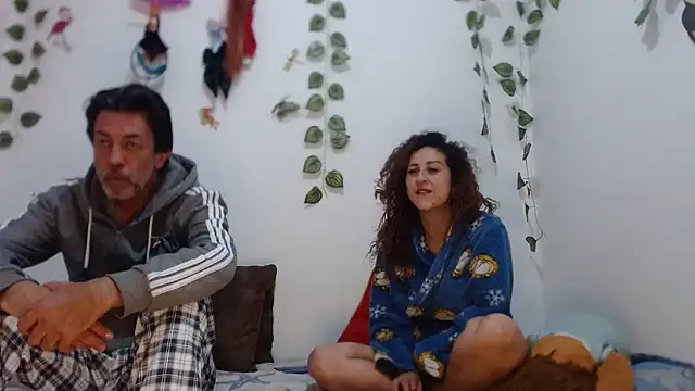 jeans and emma online show from 03-07-25, 10:24