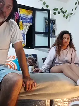 jeans and emma online show from 10-06-25, 12:19