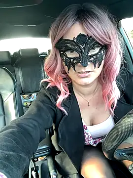 Loveblackzilla online show from 11-26-25, 01:01