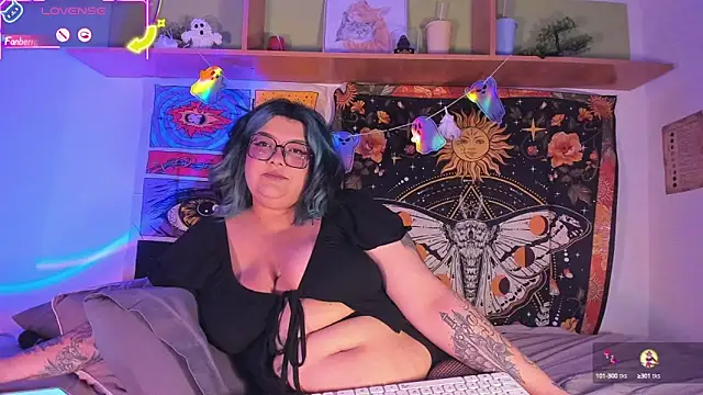 Snapshot of Banana_squirt chatting on 10-15-25, 08:42 Banana squirt online show from 10-15-25, 08:42
