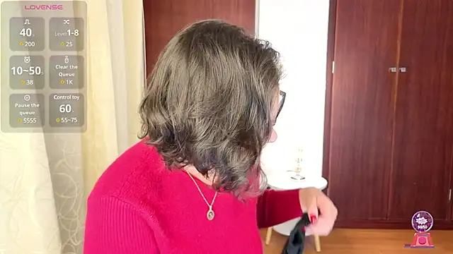 sophia dumont online show from 03-15-25, 02:14