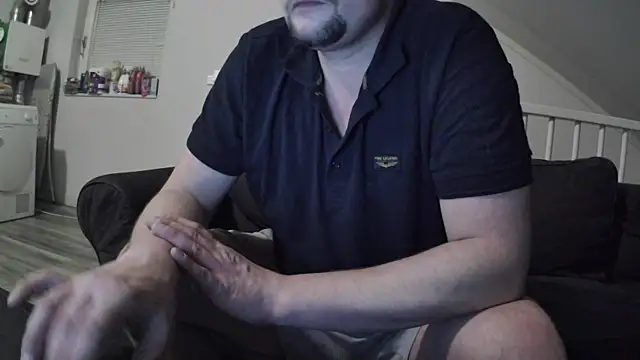 YourLoveBoyKevin online show from 02-14-25, 12:30