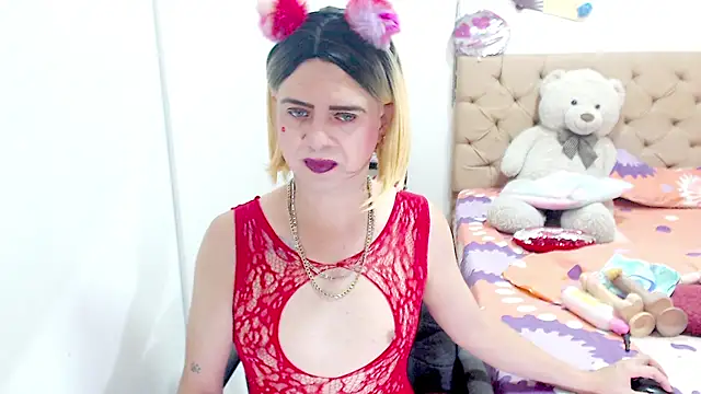 Snapshot of Dolldirtyxxx chatting on 09-14-25, 05:17 Dolldirtyxxx online show from 09-14-25, 05:17