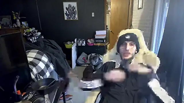 Snapshot of BadJewfucks chatting on 11-27-25, 09:06 BadJewfucks online show from 11-27-25, 09:06